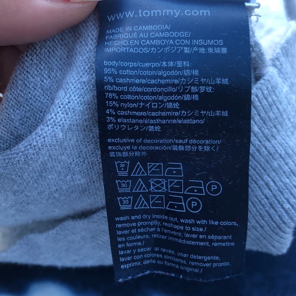 Tommy Hilfiger - Picture 4 of 4